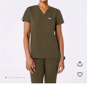 Figs caterina spruce top medium EUC